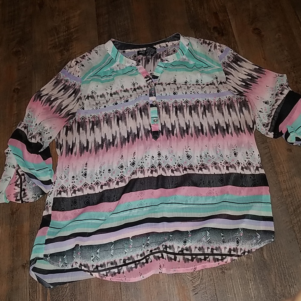 About a Girl silky 3/4 sleeve top sz L
